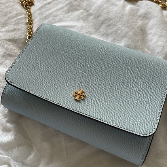 TORY BURCH Emerson Chain Wallet Crossbody - Picture 8 of 8